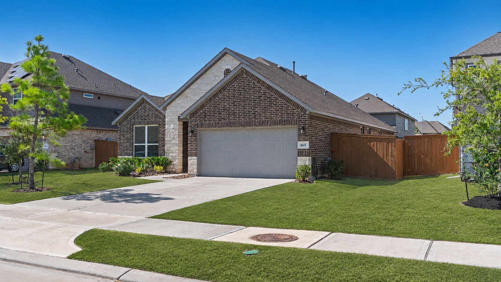 1617 Sol Bend Drive Property Photo 3