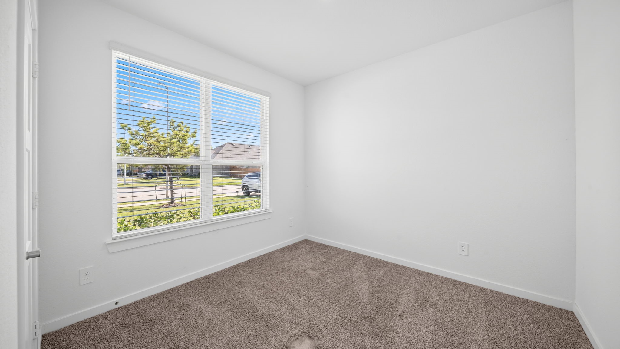 1617 Sol Bend Drive Property Photo 6
