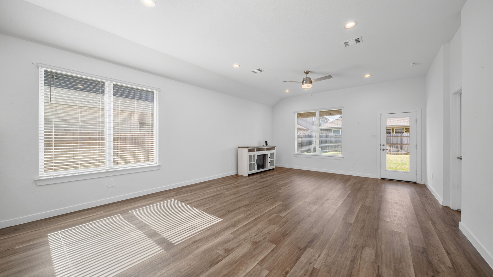 1617 Sol Bend Drive Property Photo 15