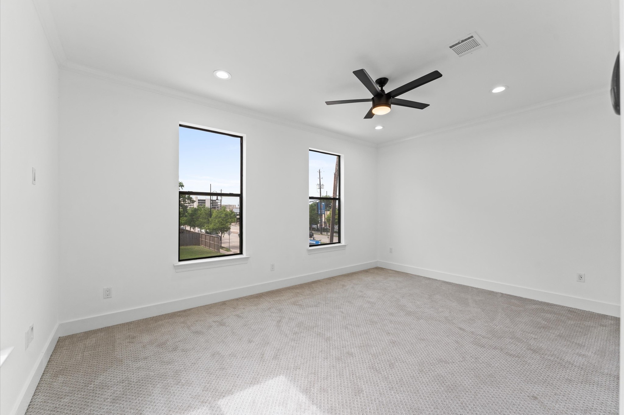 10070 Cedardale Drive Property Photo 23