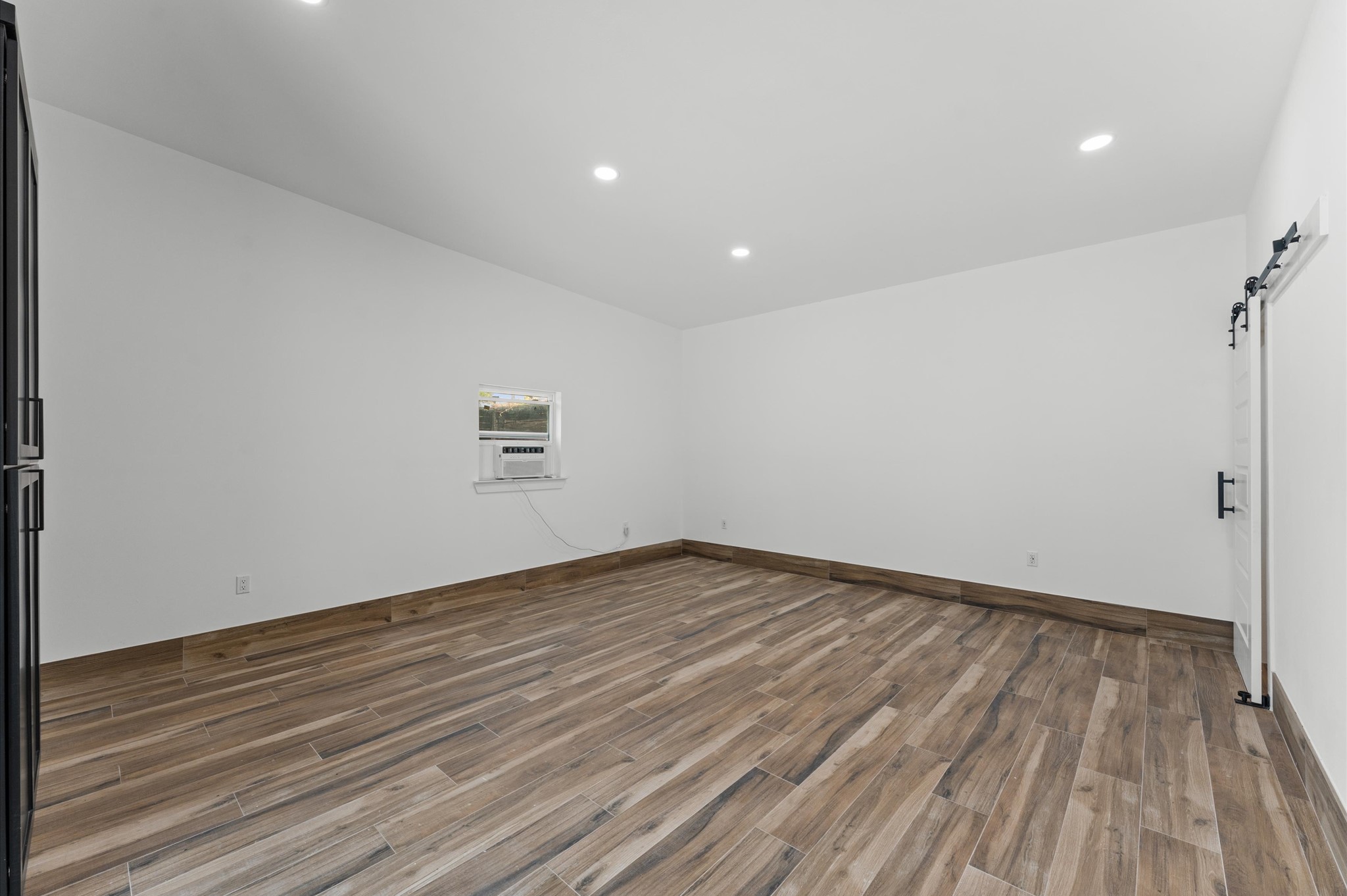 10070 Cedardale Drive Property Photo 26