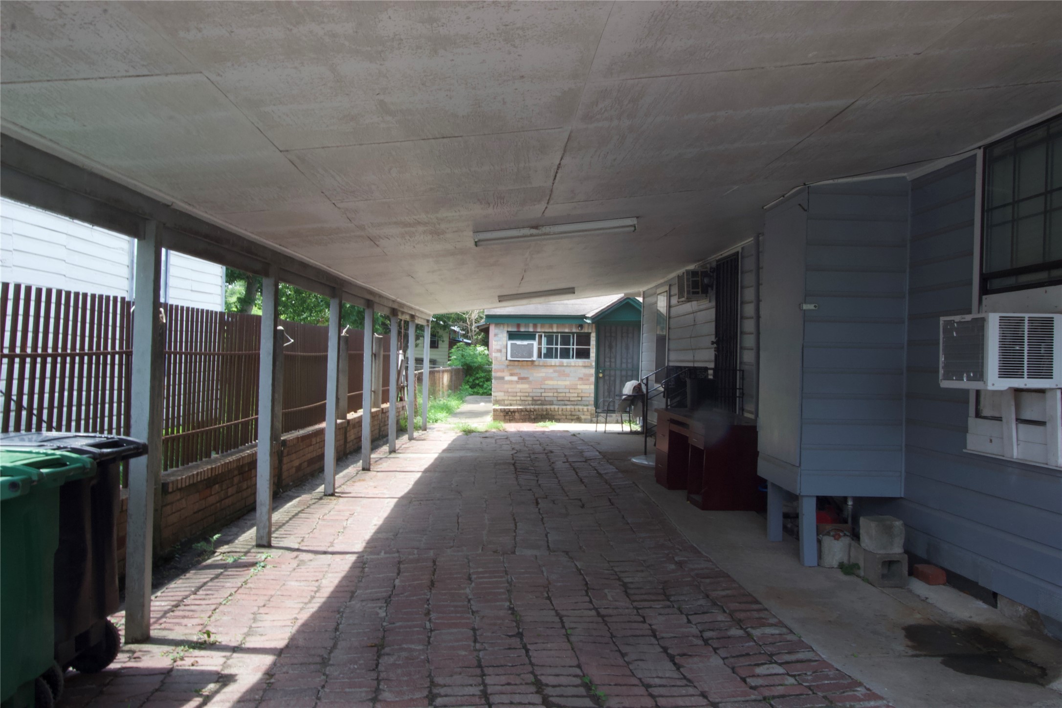4604 Octavia Street Property Photo 3