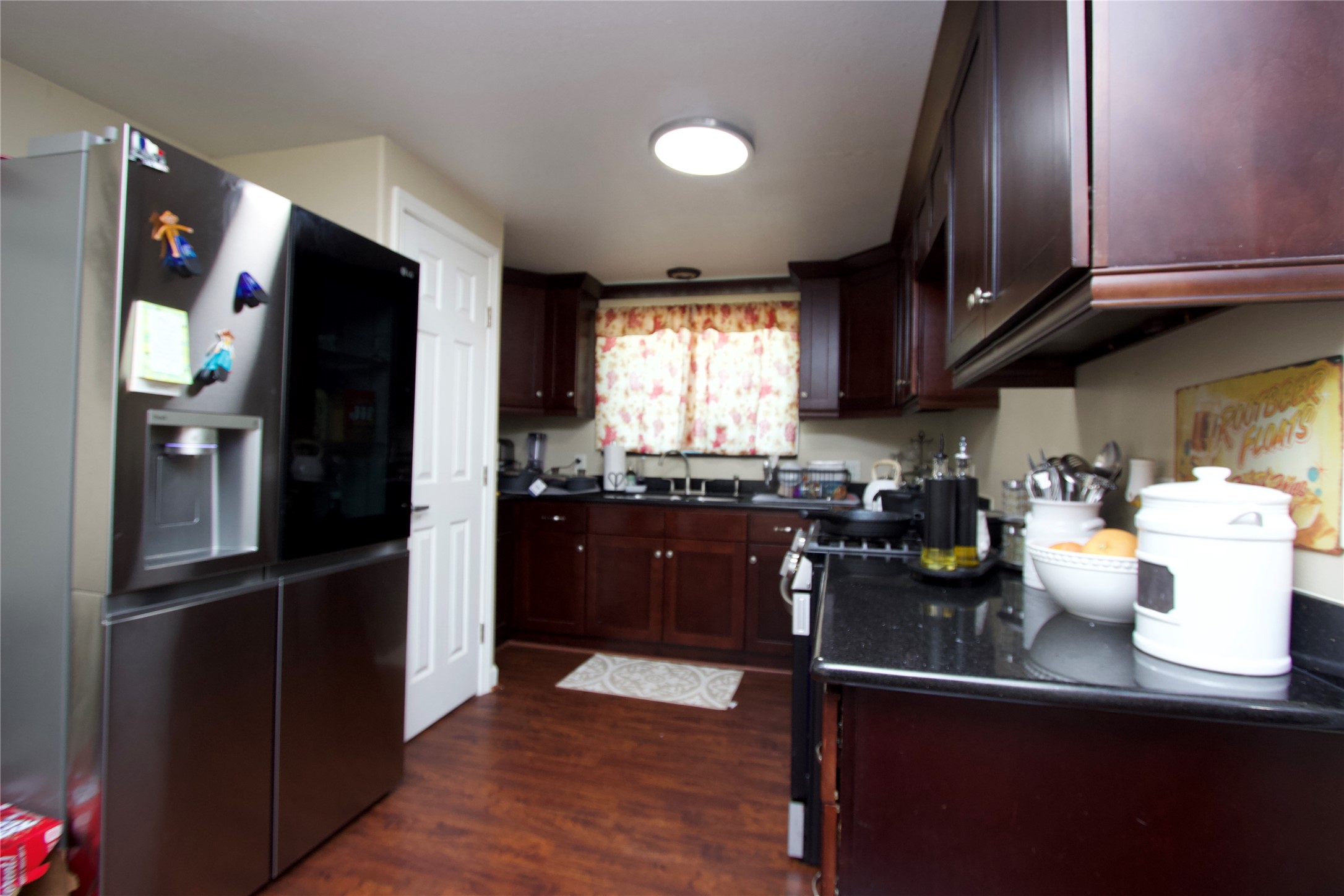4604 Octavia Street Property Photo 9