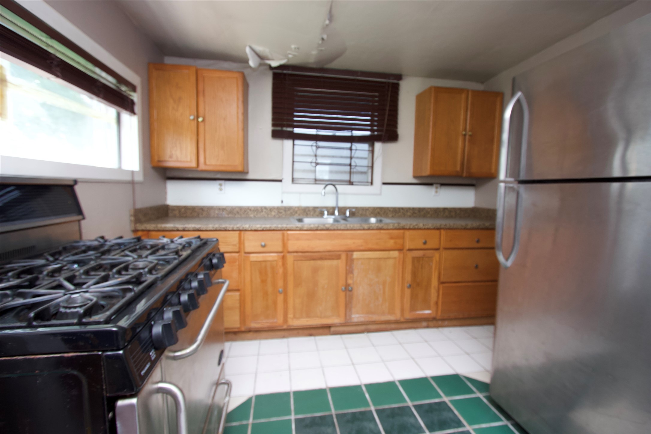 4604 Octavia Street Property Photo 20