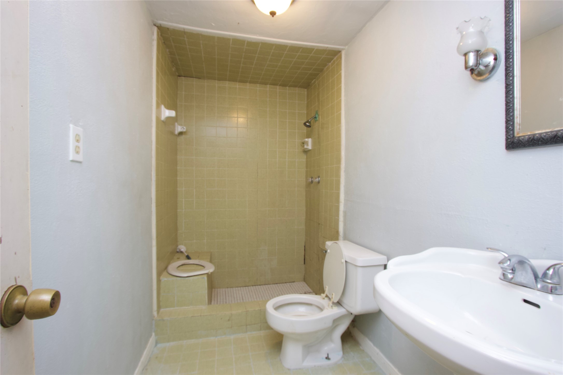 4604 Octavia Street Property Photo 22