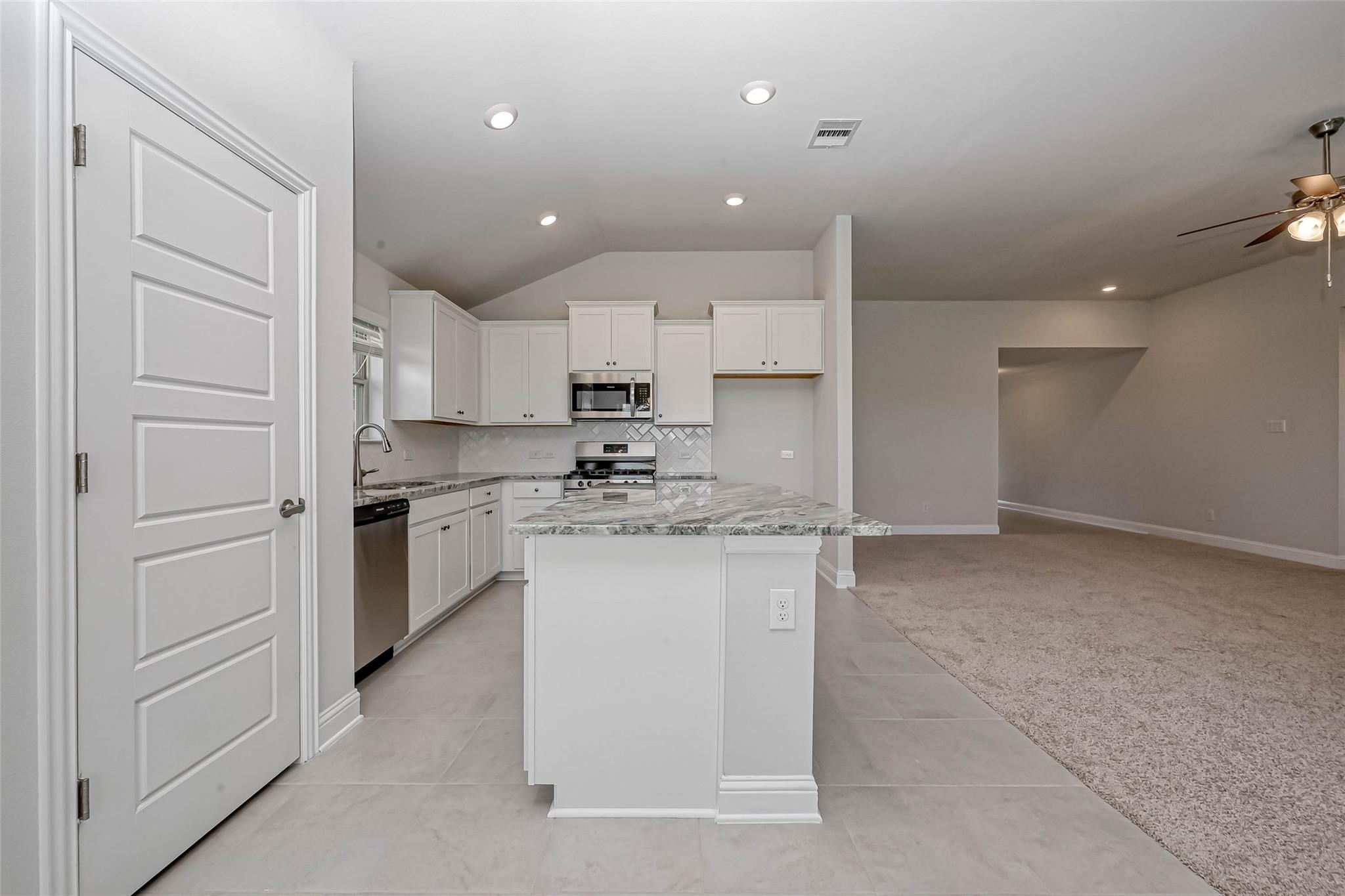 10238 Whitney Reach Drive Property Photo 11