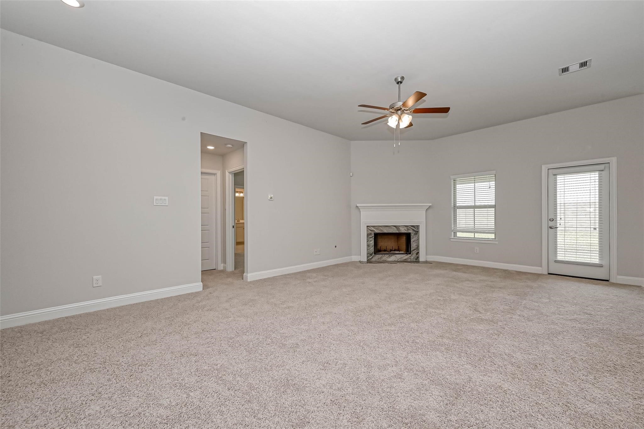 10238 Whitney Reach Drive Property Photo 14