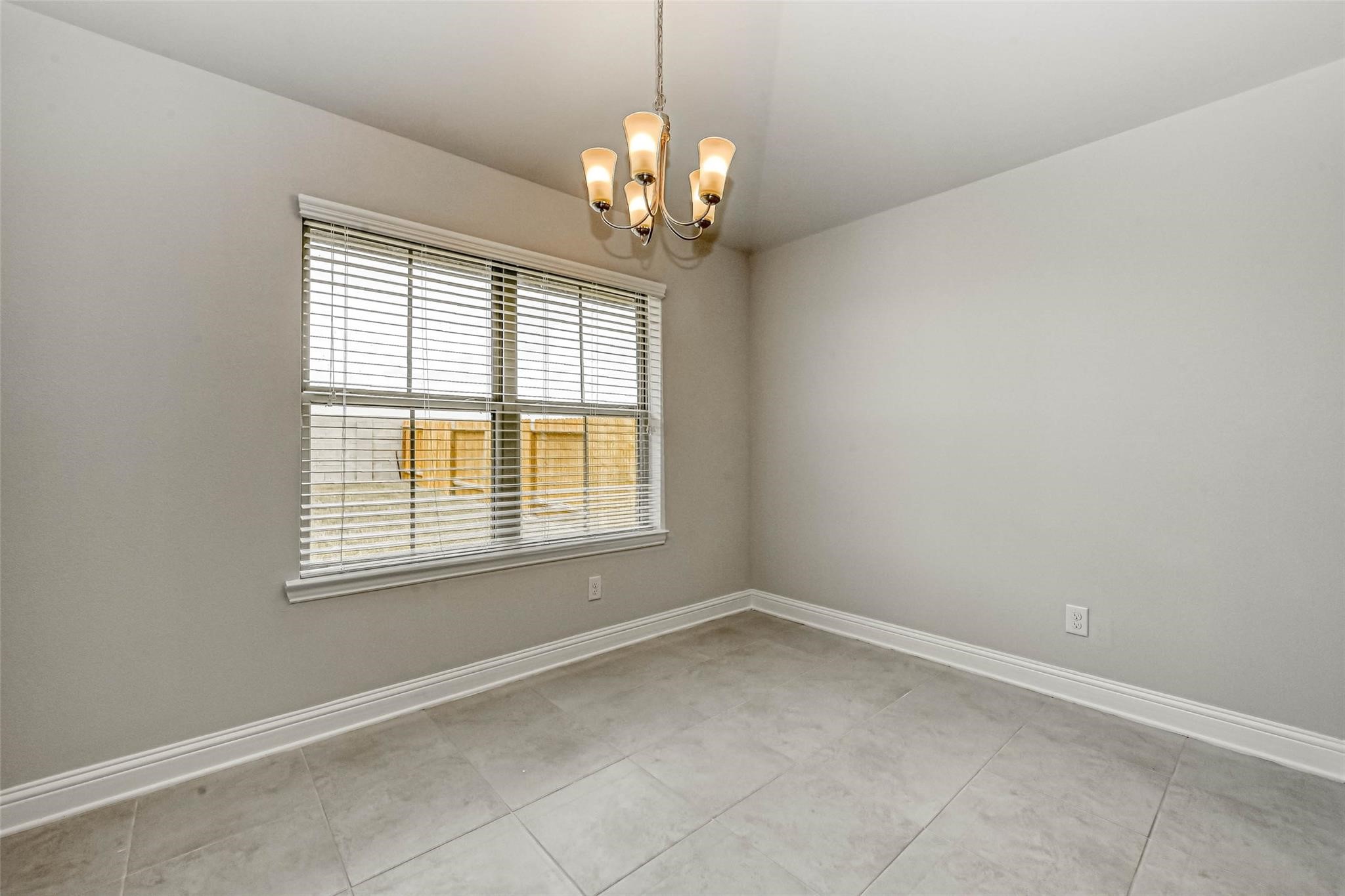 10238 Whitney Reach Drive Property Photo 17