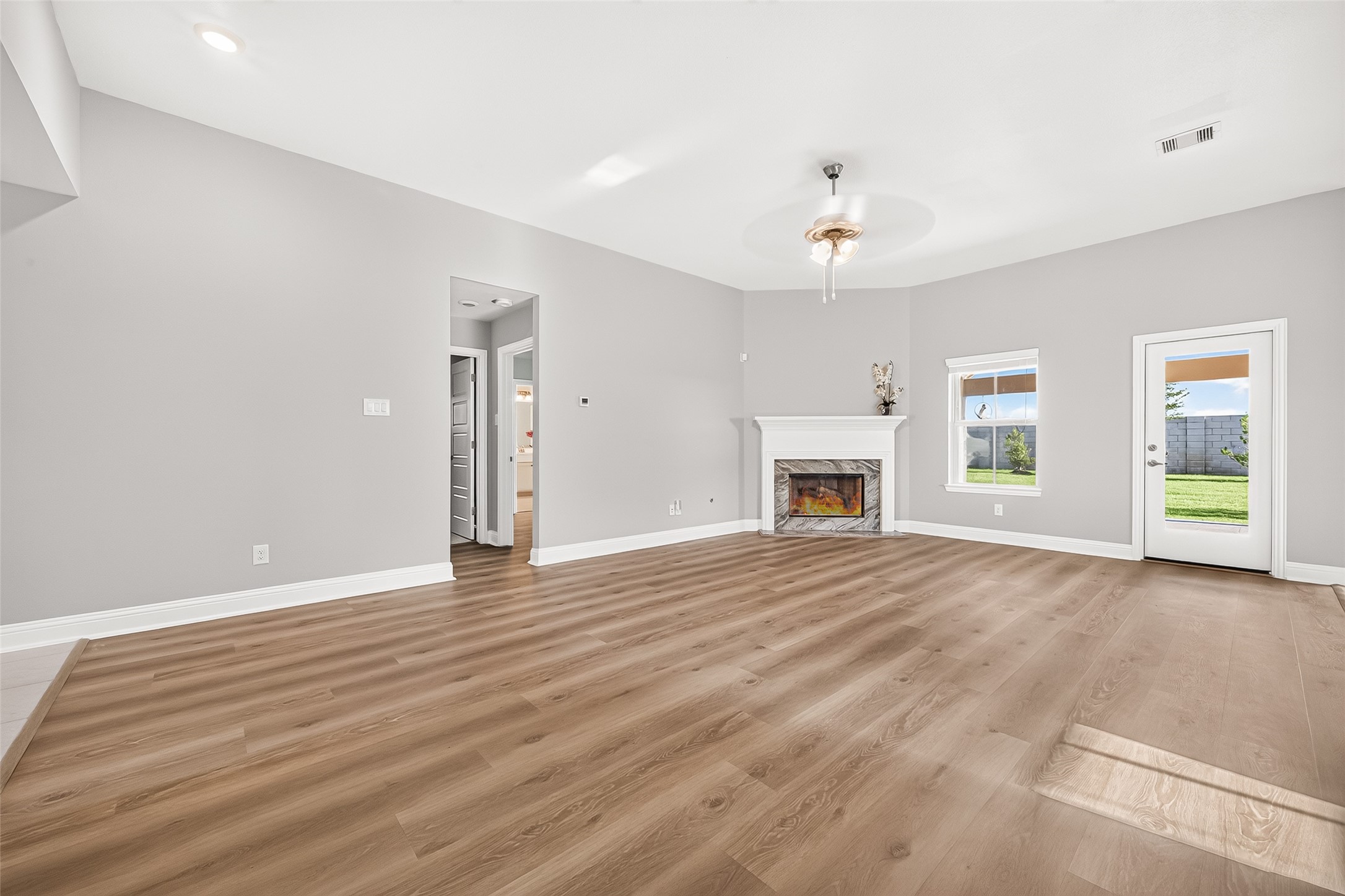 10238 Whitney Reach Drive Property Photo 17