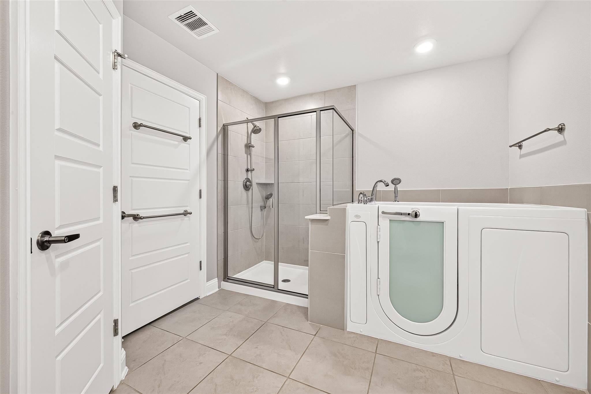 10238 Whitney Reach Drive Property Photo 22
