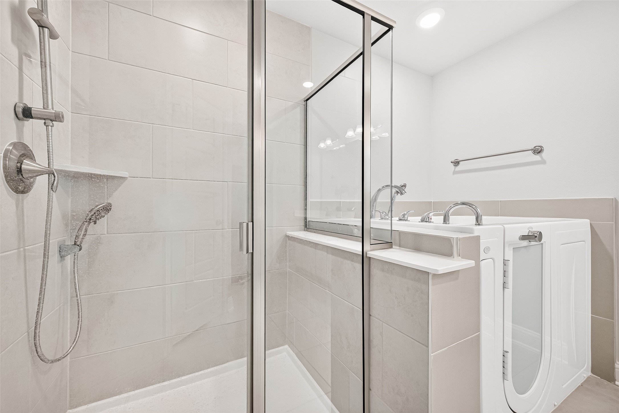 10238 Whitney Reach Drive Property Photo 23