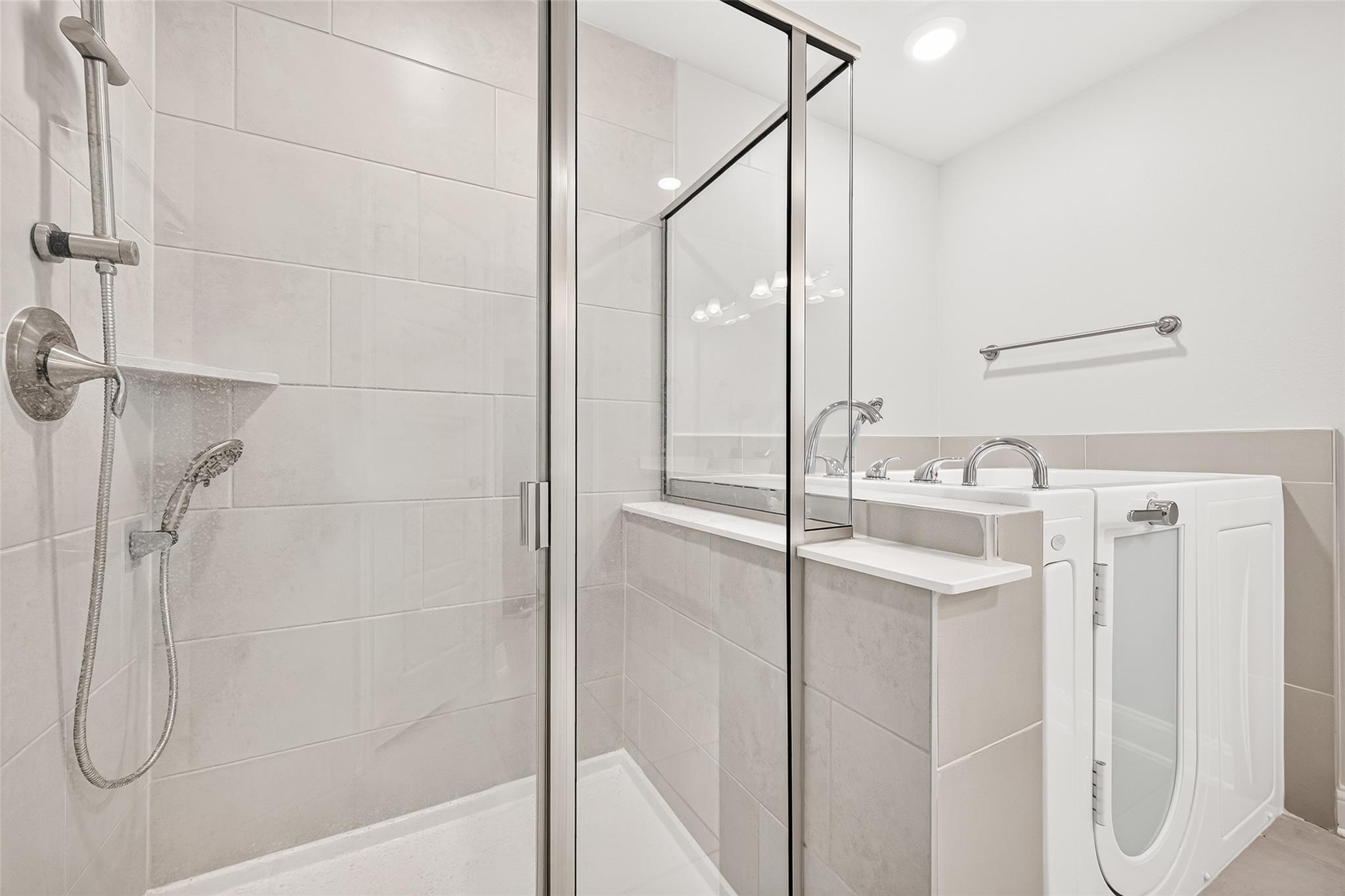 10238 Whitney Reach Drive Property Photo 23