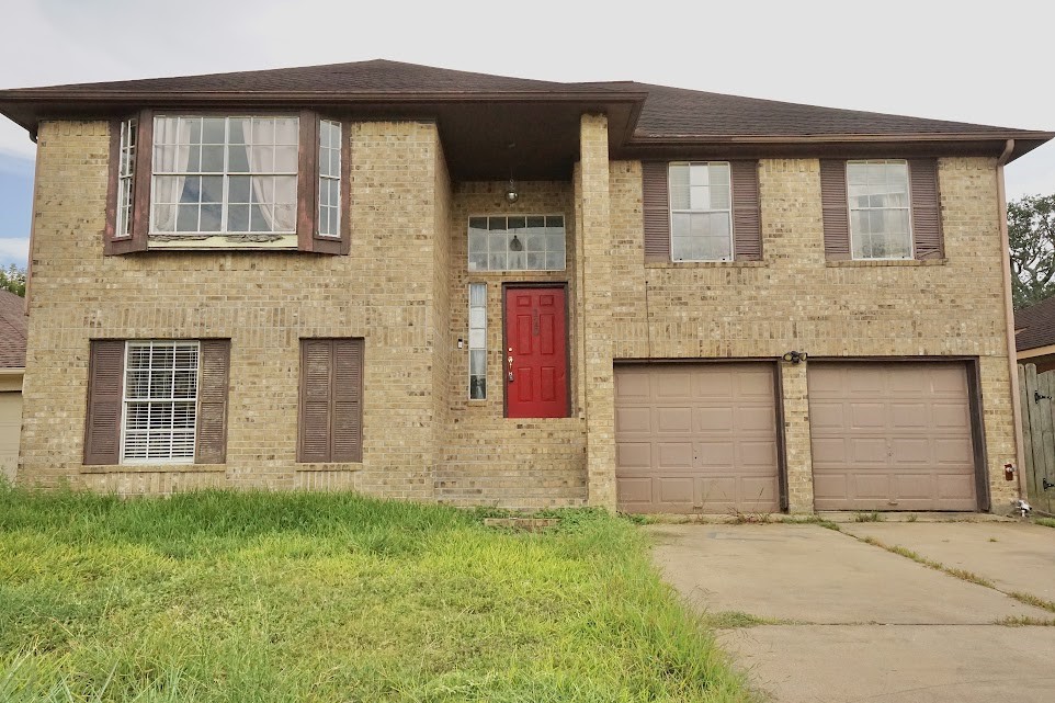 110 Almond Drive Property Photo 1