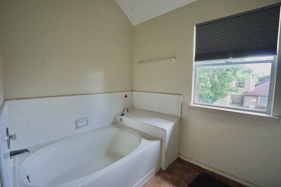 110 Almond Drive Property Photo 6