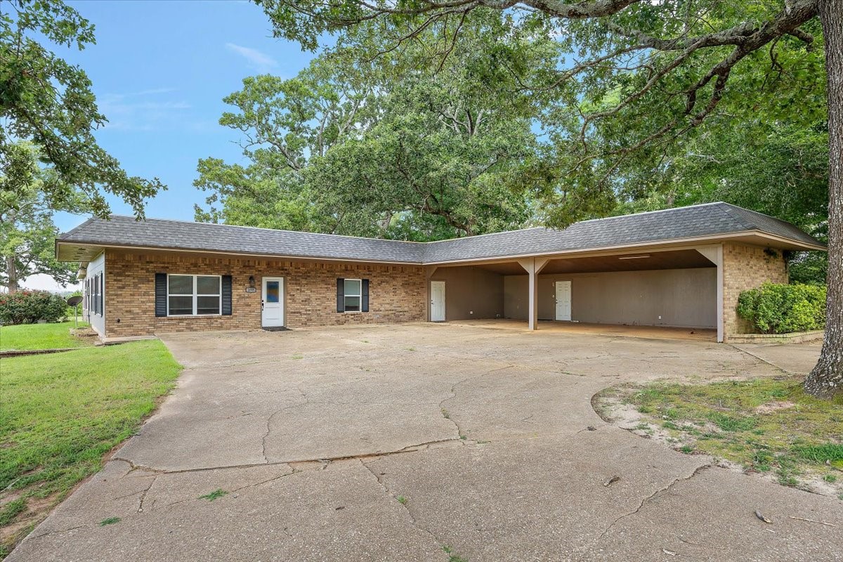 000 Highway 7 Property Photo 2