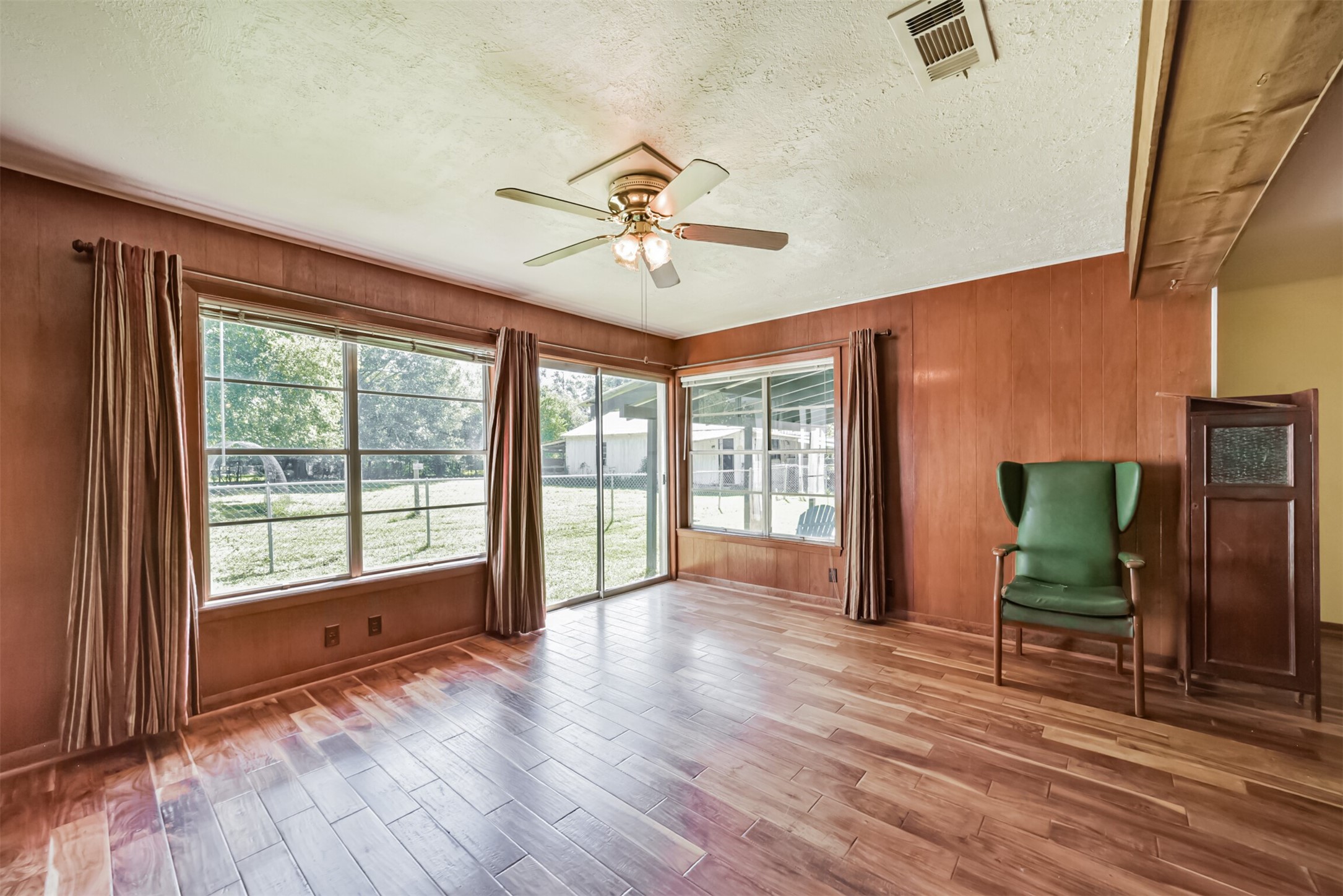11606 Glenora Drive Property Photo 27