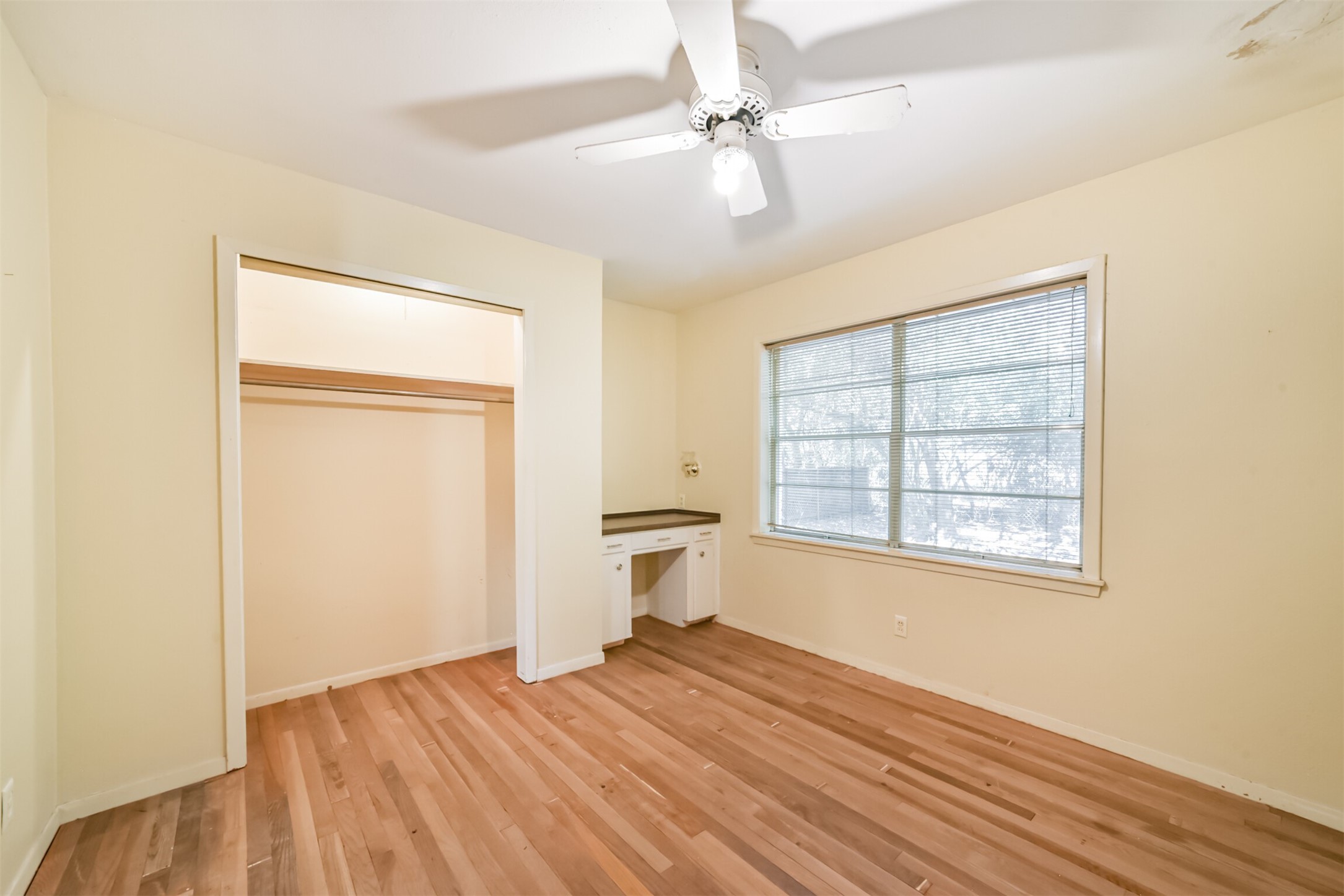 11606 Glenora Drive Property Photo 32