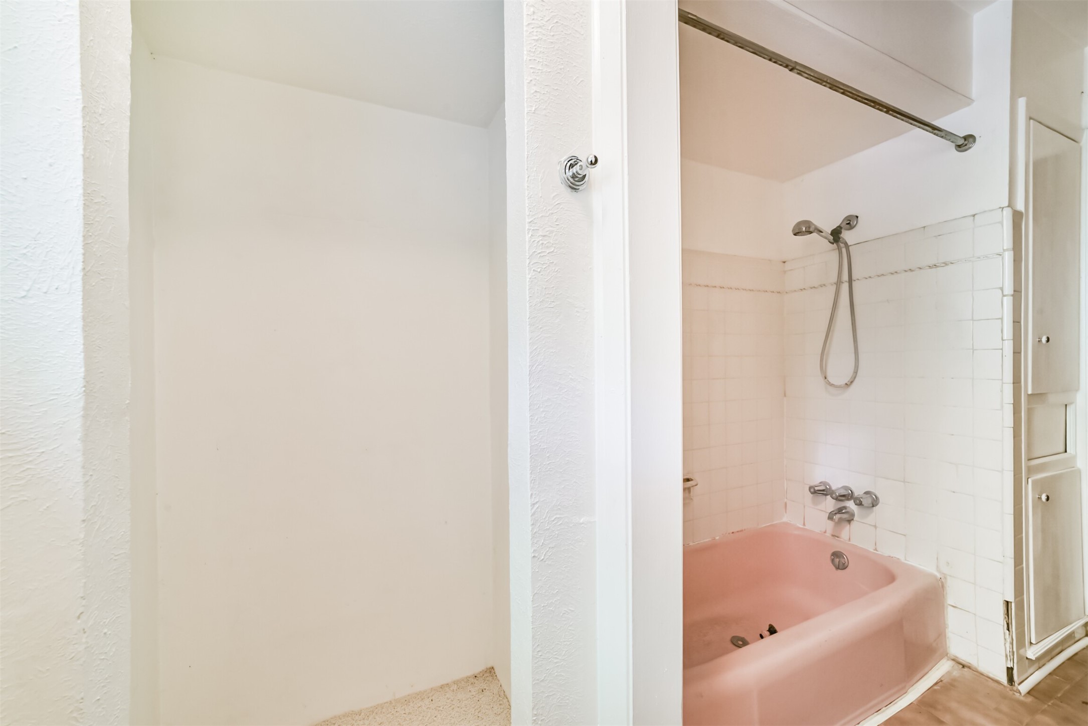 11606 Glenora Drive Property Photo 34