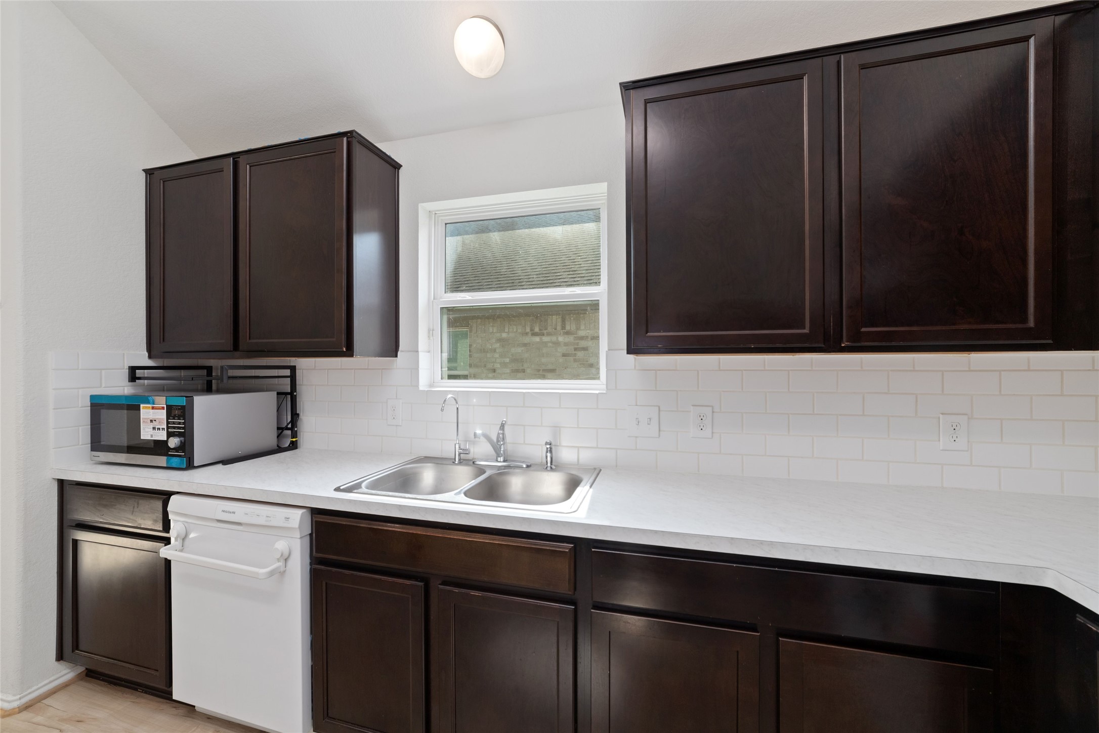 3318 Driftwood Meadow Lane Property Photo 6