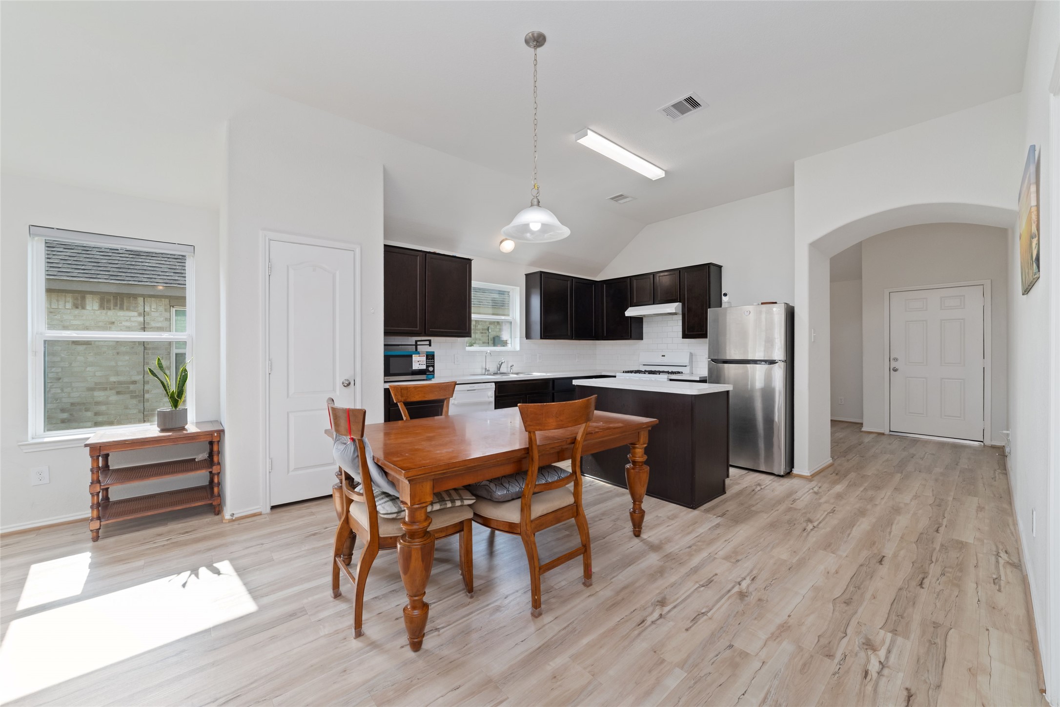 3318 Driftwood Meadow Lane Property Photo 9