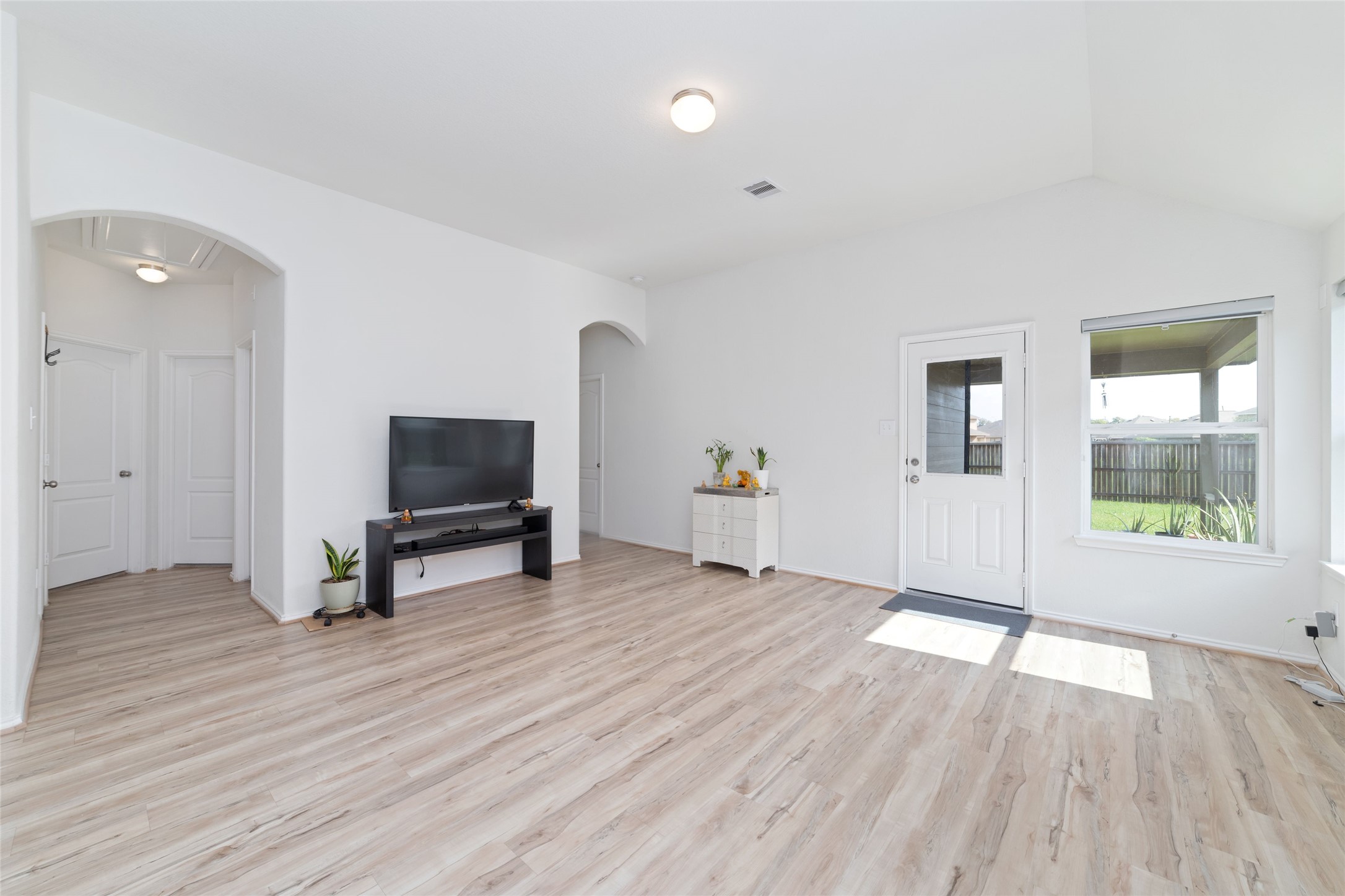 3318 Driftwood Meadow Lane Property Photo 10
