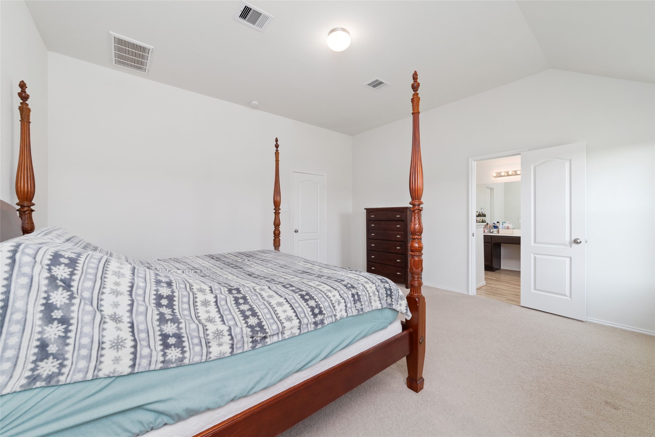 3318 Driftwood Meadow Lane Property Photo 13