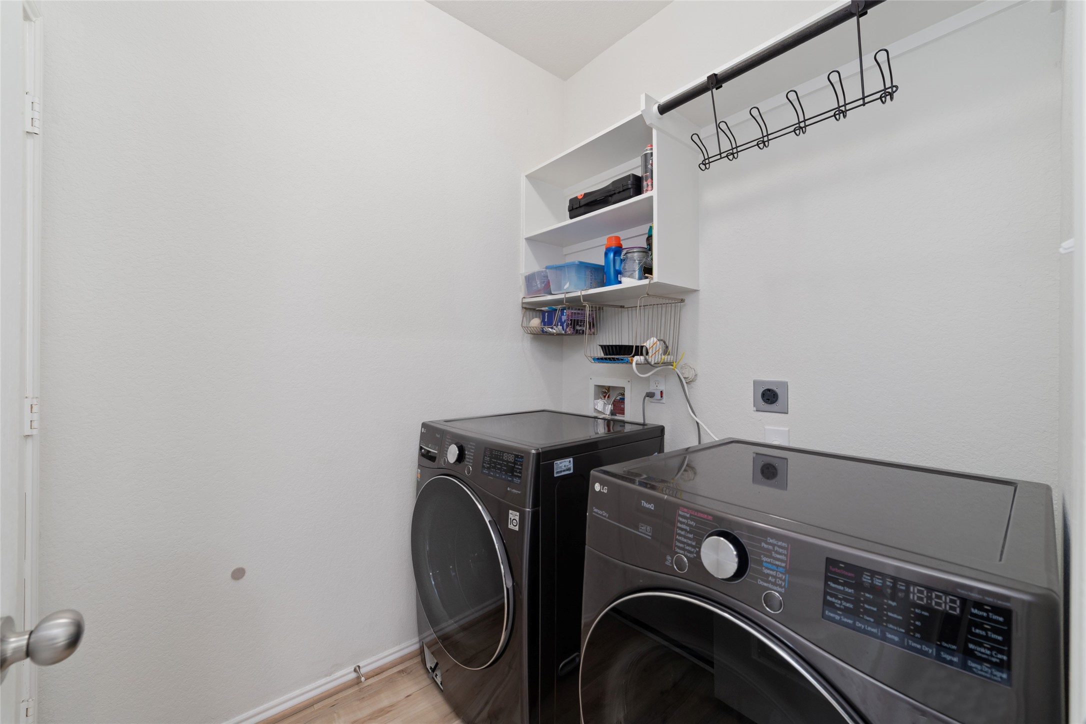 3318 Driftwood Meadow Lane Property Photo 19