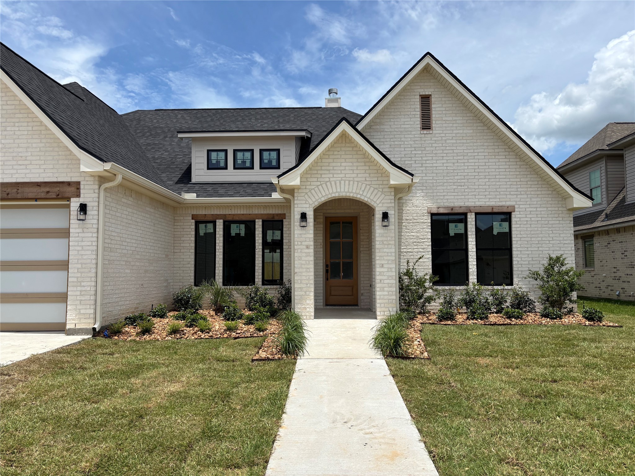 6560 Brayfield Property Photo