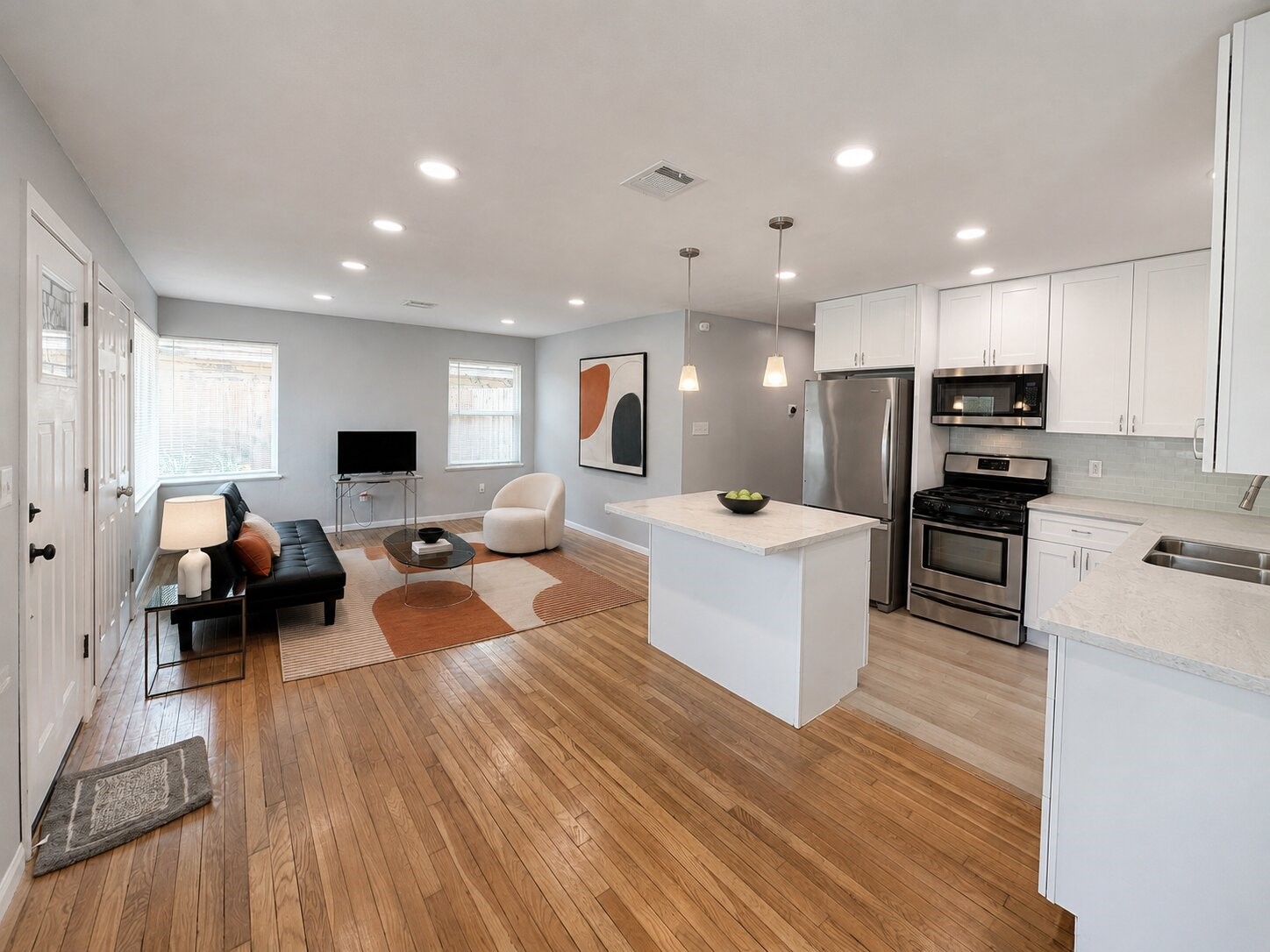 6010 Ridgeway Drive Property Photo 4