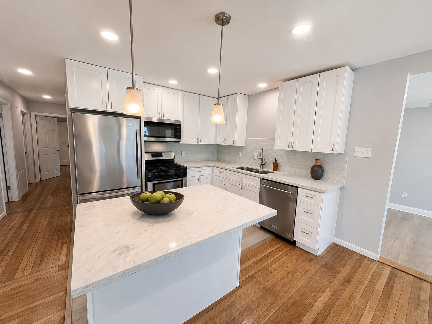 6010 Ridgeway Drive Property Photo 6