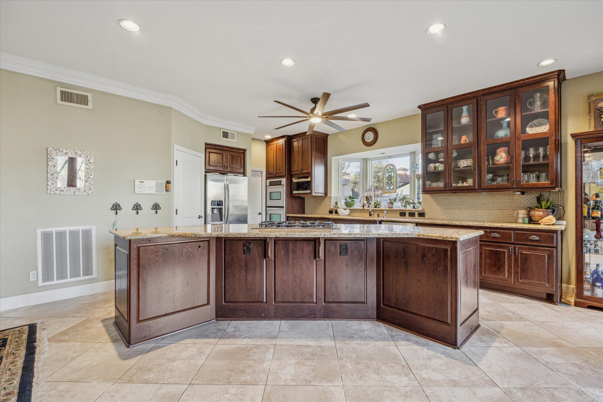 5 Harbor Lane Property Photo 12