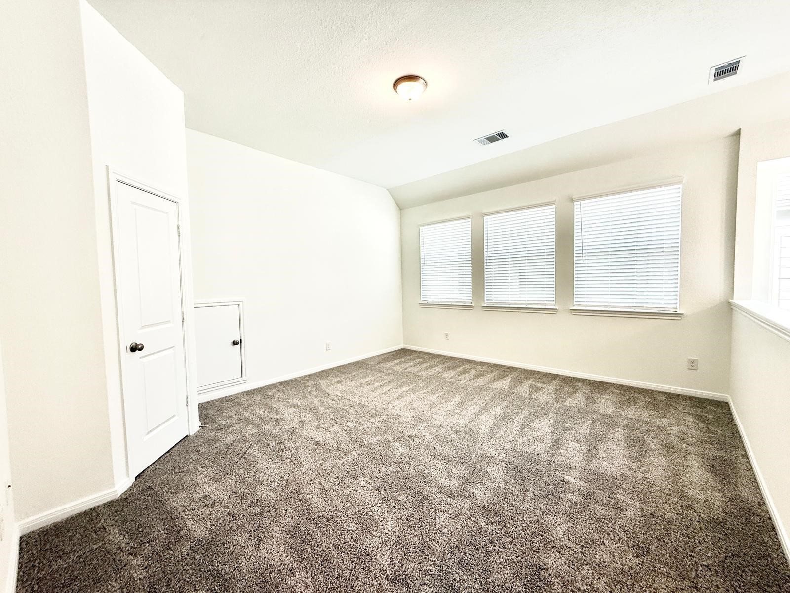 620 Silver Pear Court Property Photo 8
