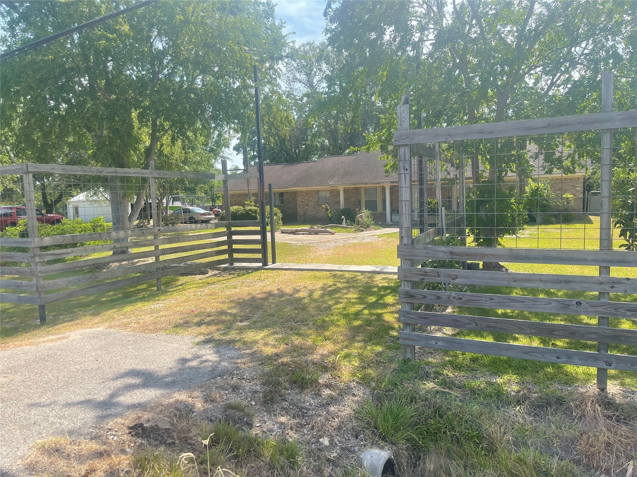 16719 Mclean Road Property Photo 2