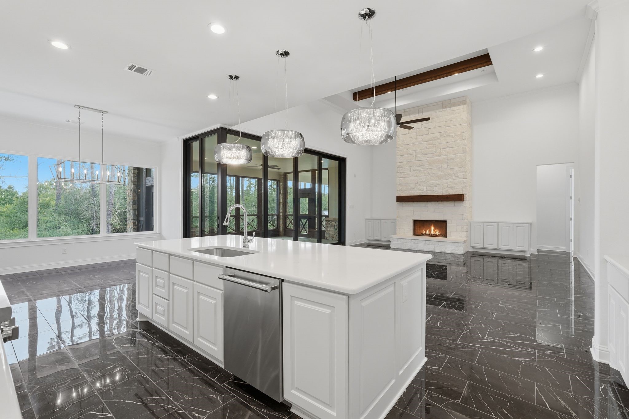 16081 Forest Mill Road Property Photo 12