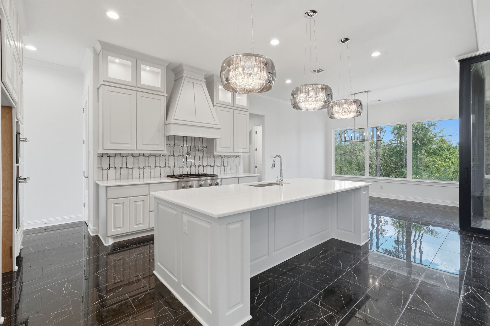 16081 Forest Mill Road Property Photo 13