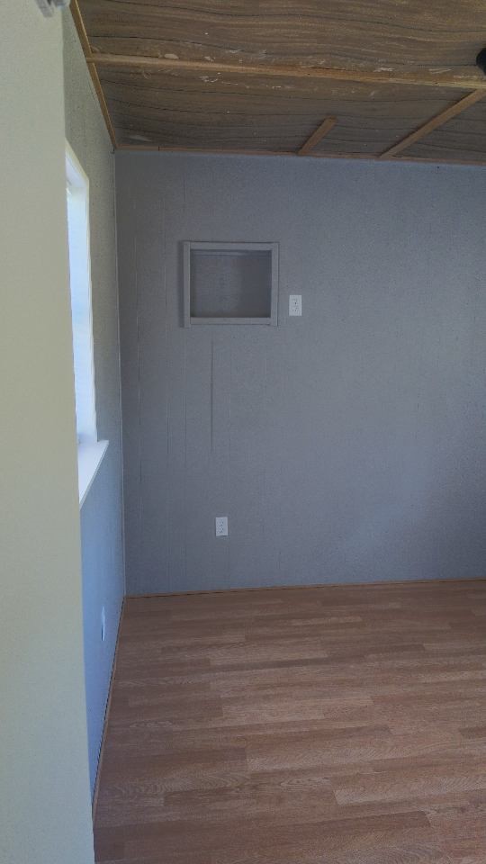18397 Deer Glen West Drive Property Photo 8
