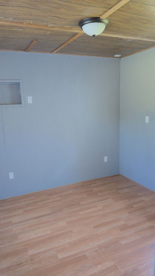 18397 Deer Glen West Drive Property Photo 9