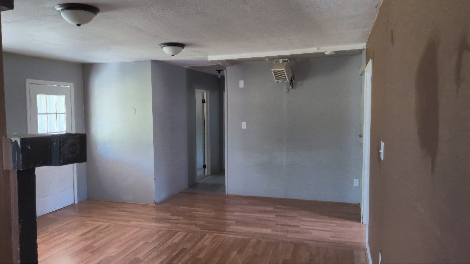 18397 Deer Glen West Drive Property Photo 10