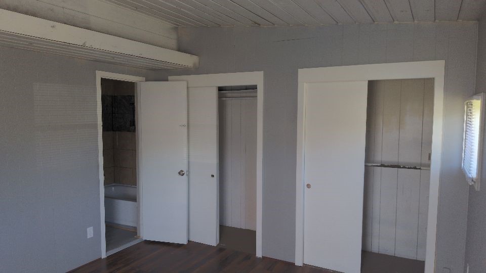 18397 Deer Glen West Drive Property Photo 13