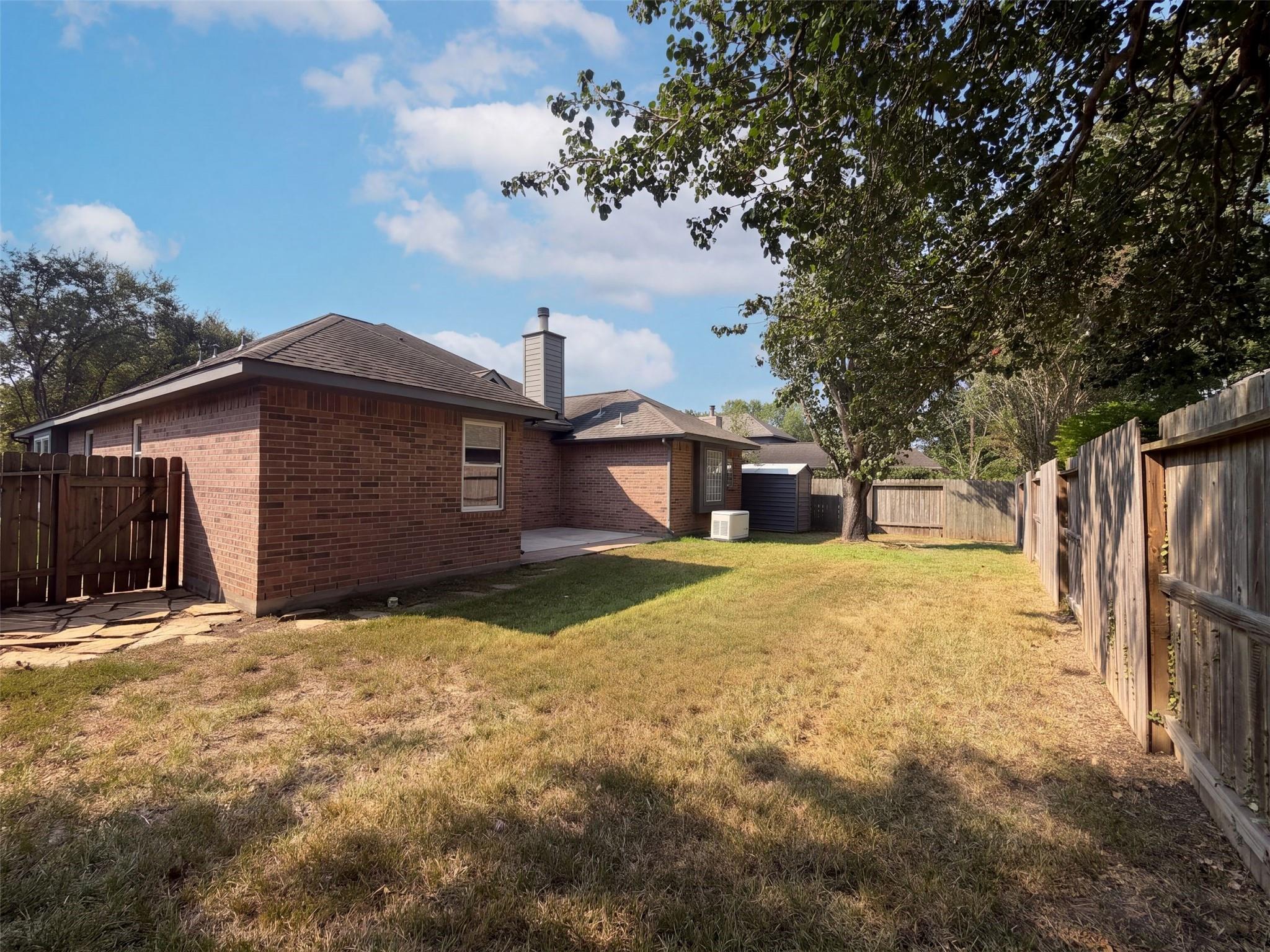 20402 Willow Trace Drive Property Photo 5