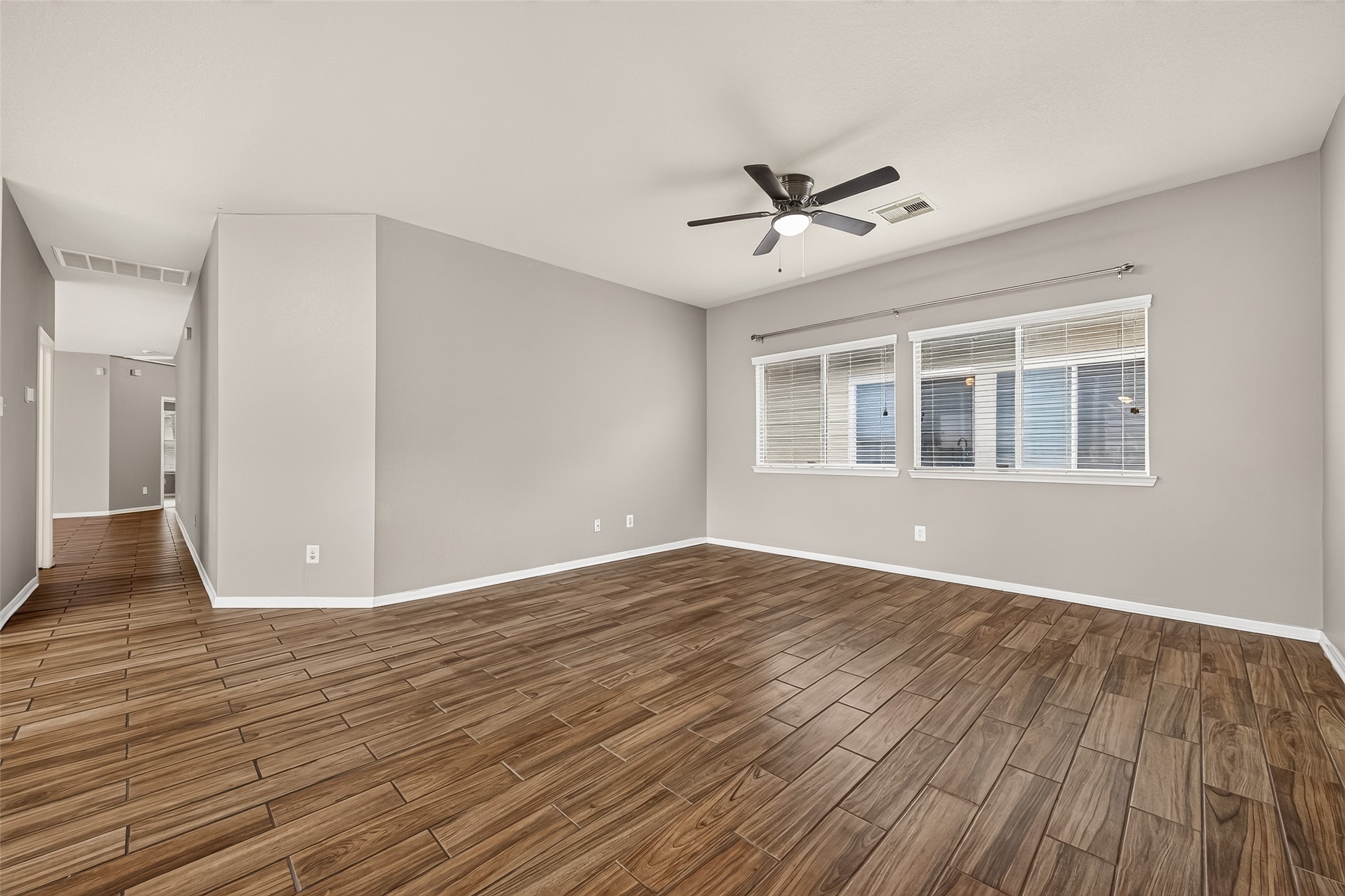 11747 Jelicoe Drive Property Photo 7