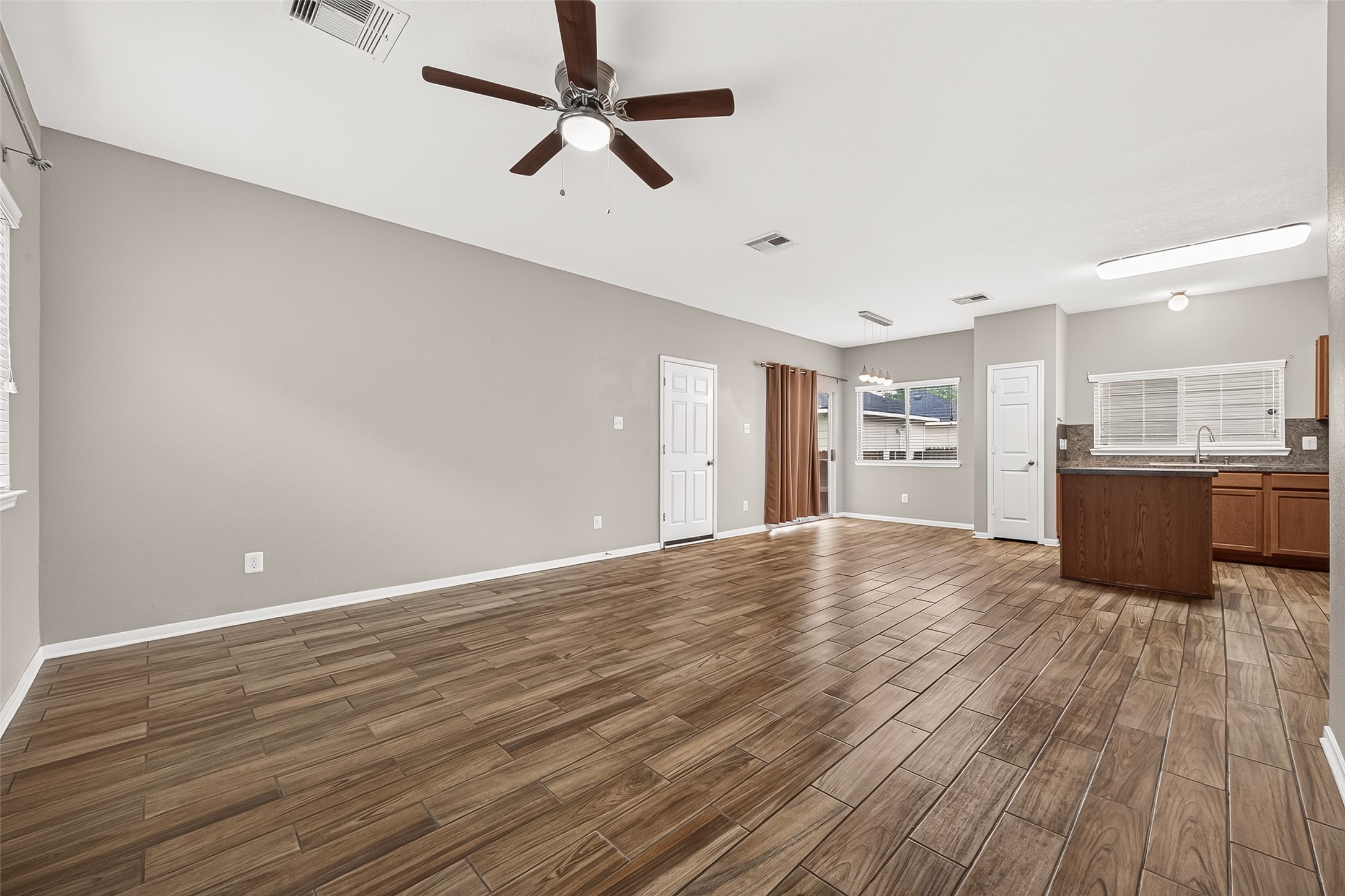 11747 Jelicoe Drive Property Photo 9
