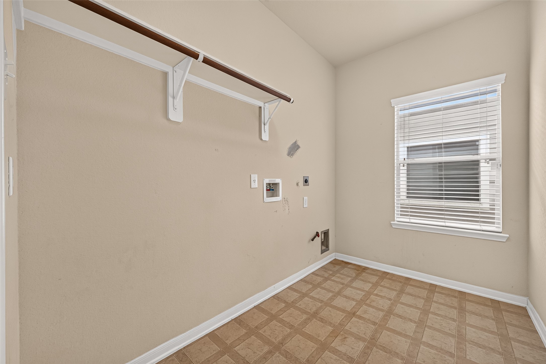 11747 Jelicoe Drive Property Photo 21