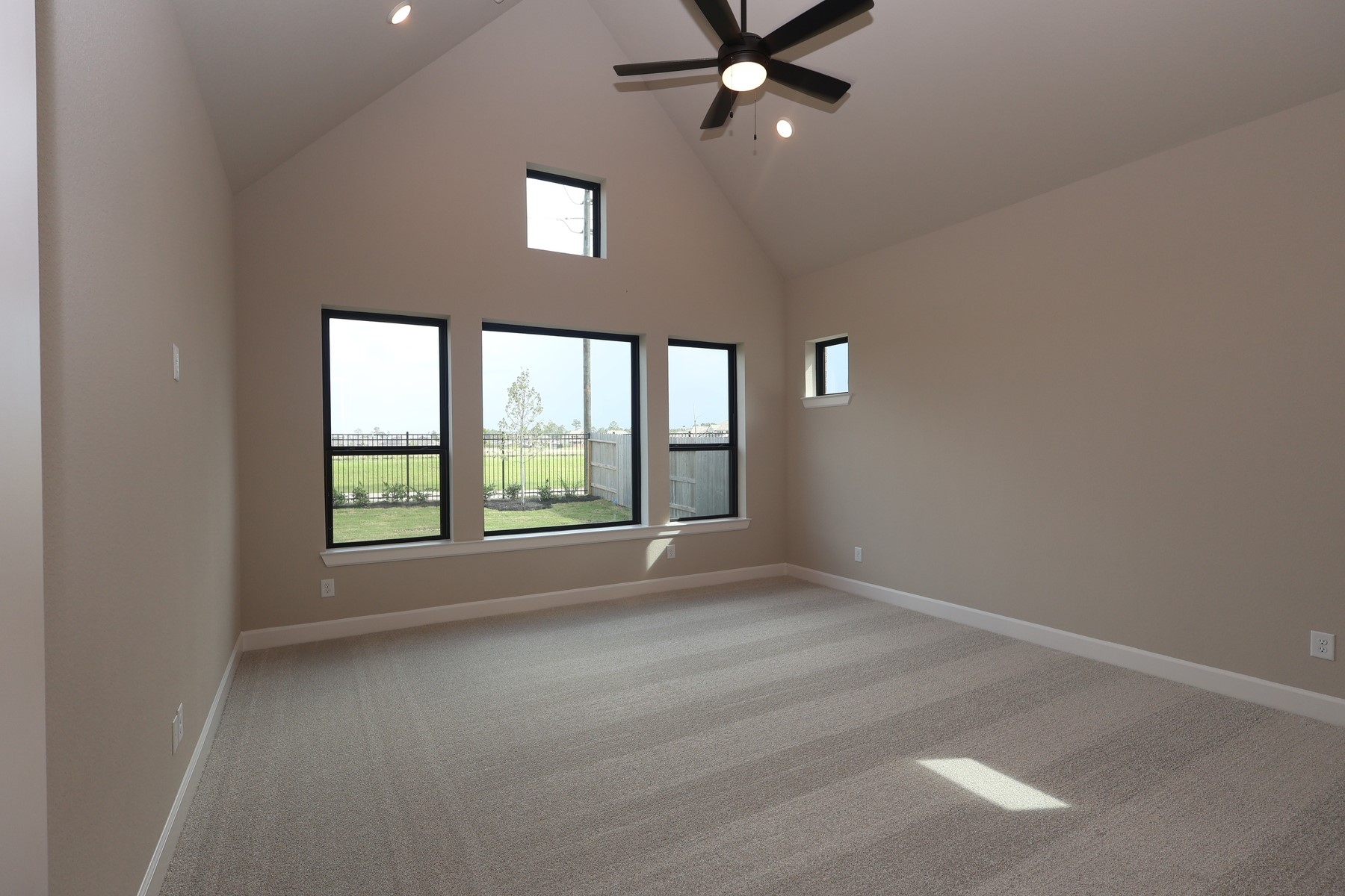18015 Lobos Point Lane Property Photo 11