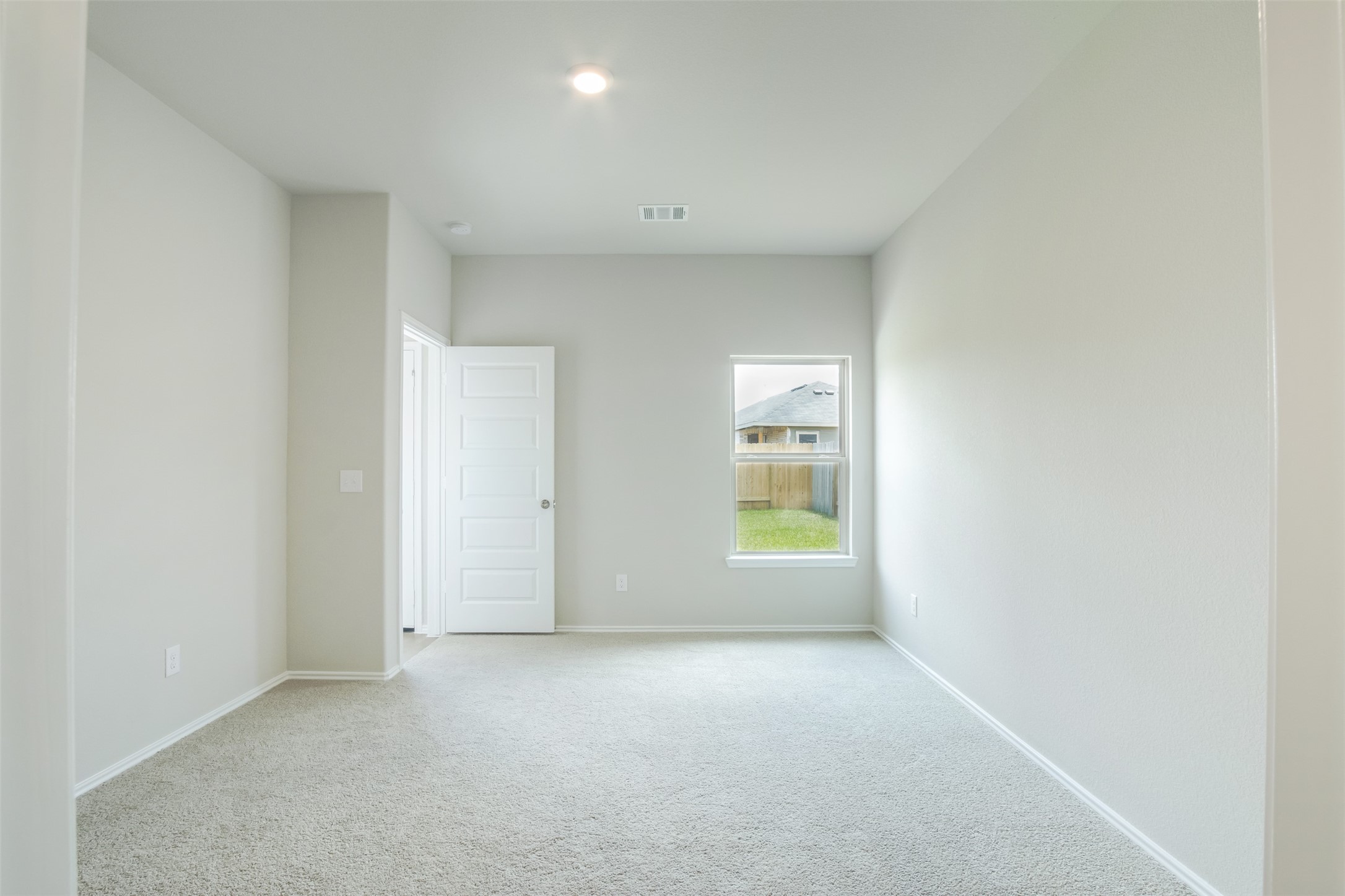 8205 Red Spruce St Property Photo 13