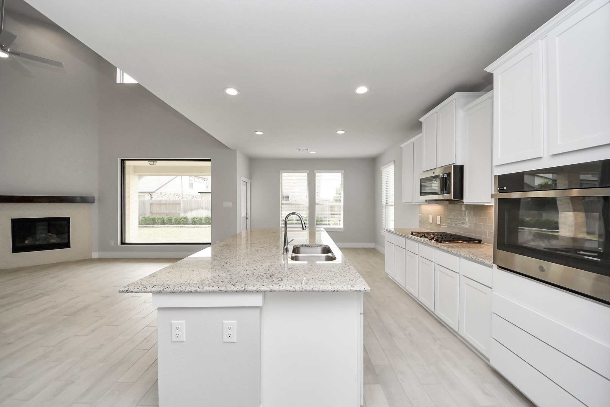 1500 Sunrise Gables Drive Property Photo 13