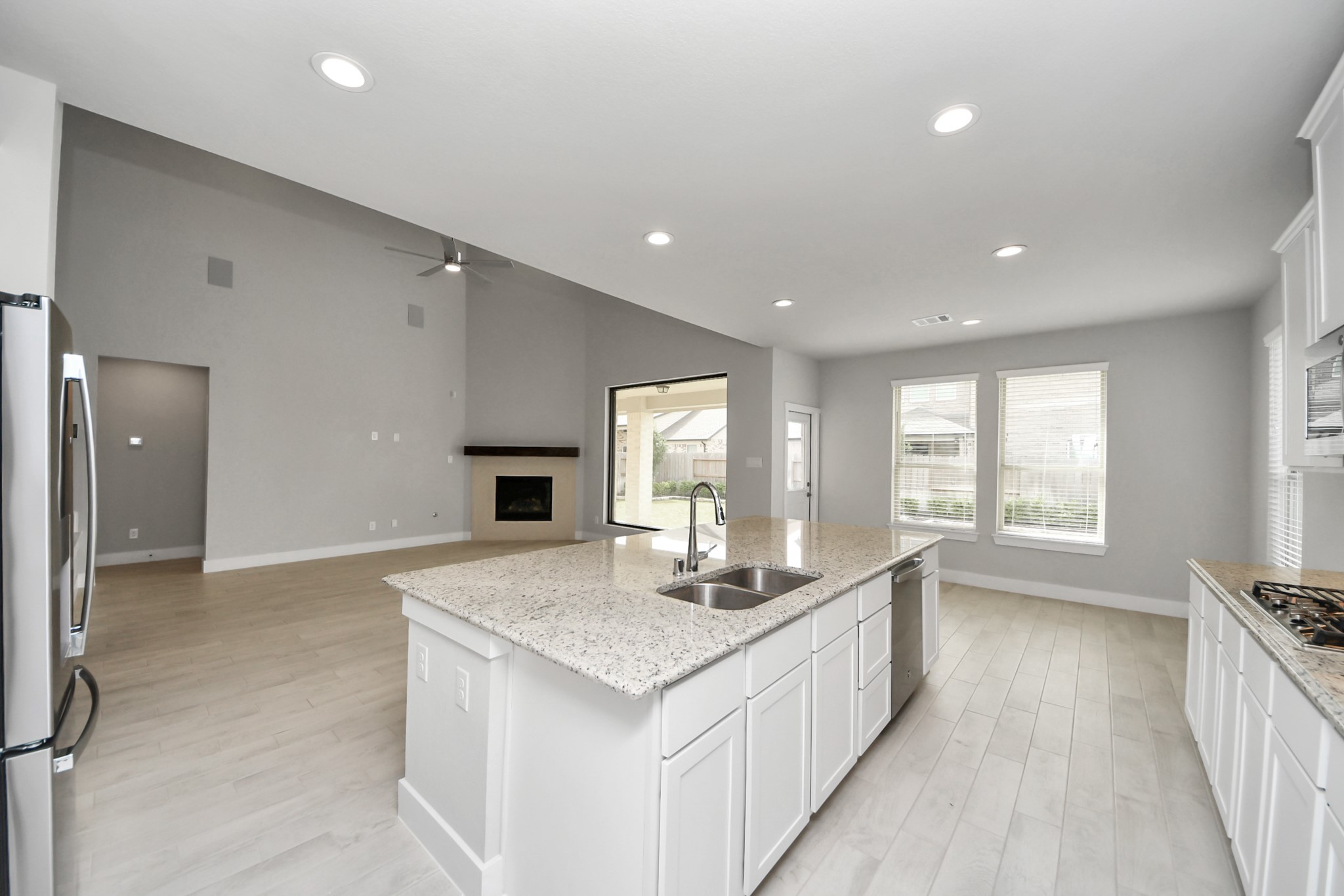 1500 Sunrise Gables Drive Property Photo 16