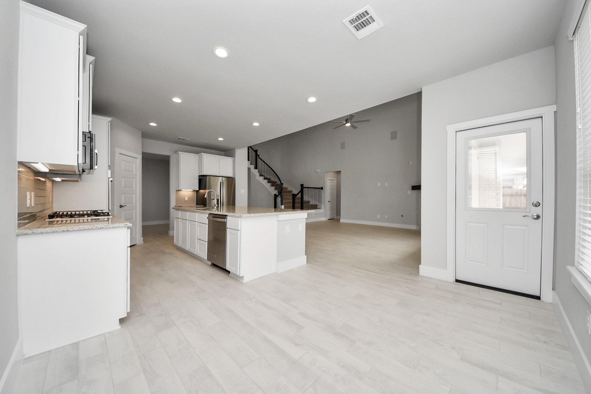 1500 Sunrise Gables Drive Property Photo 19