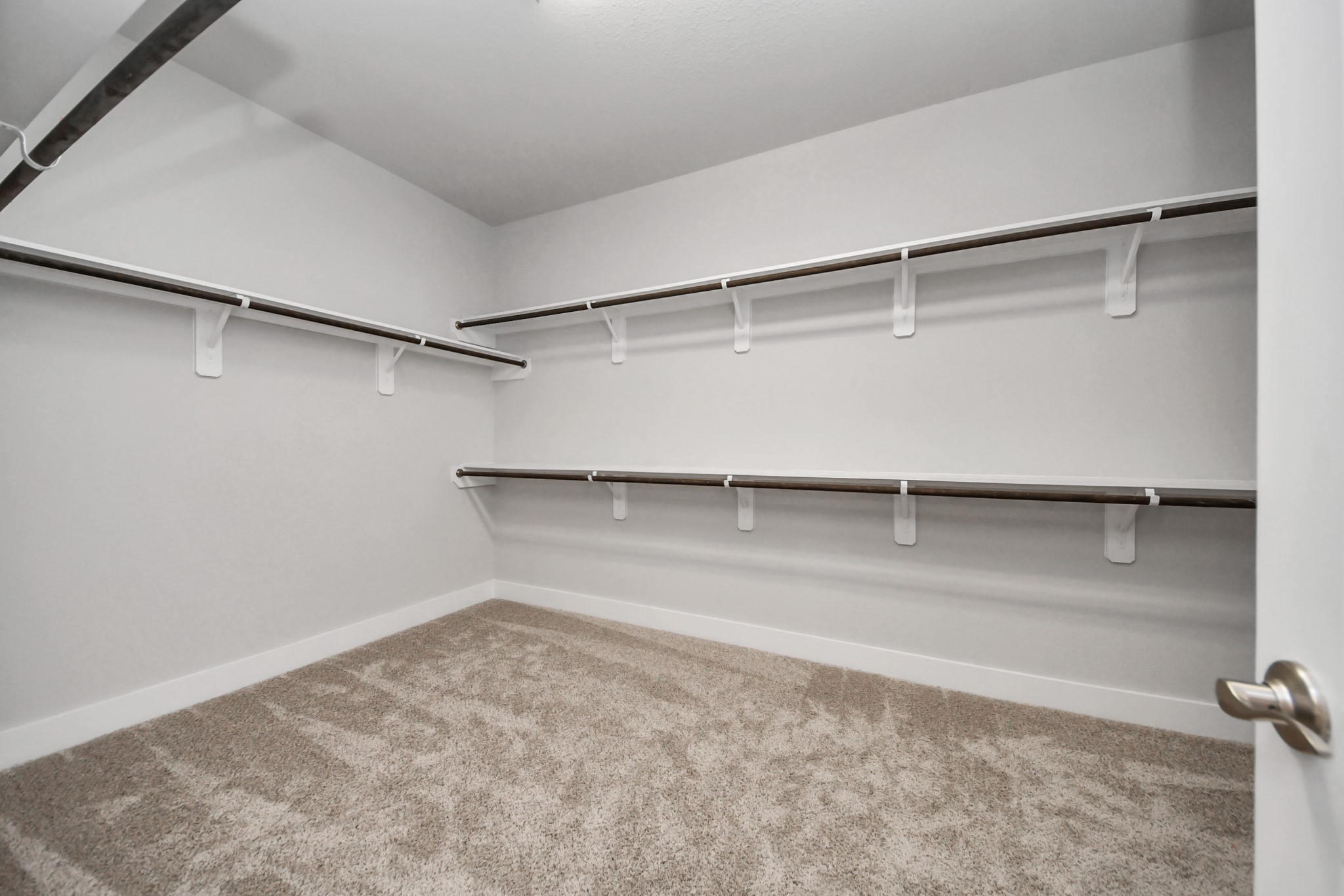 1500 Sunrise Gables Drive Property Photo 28