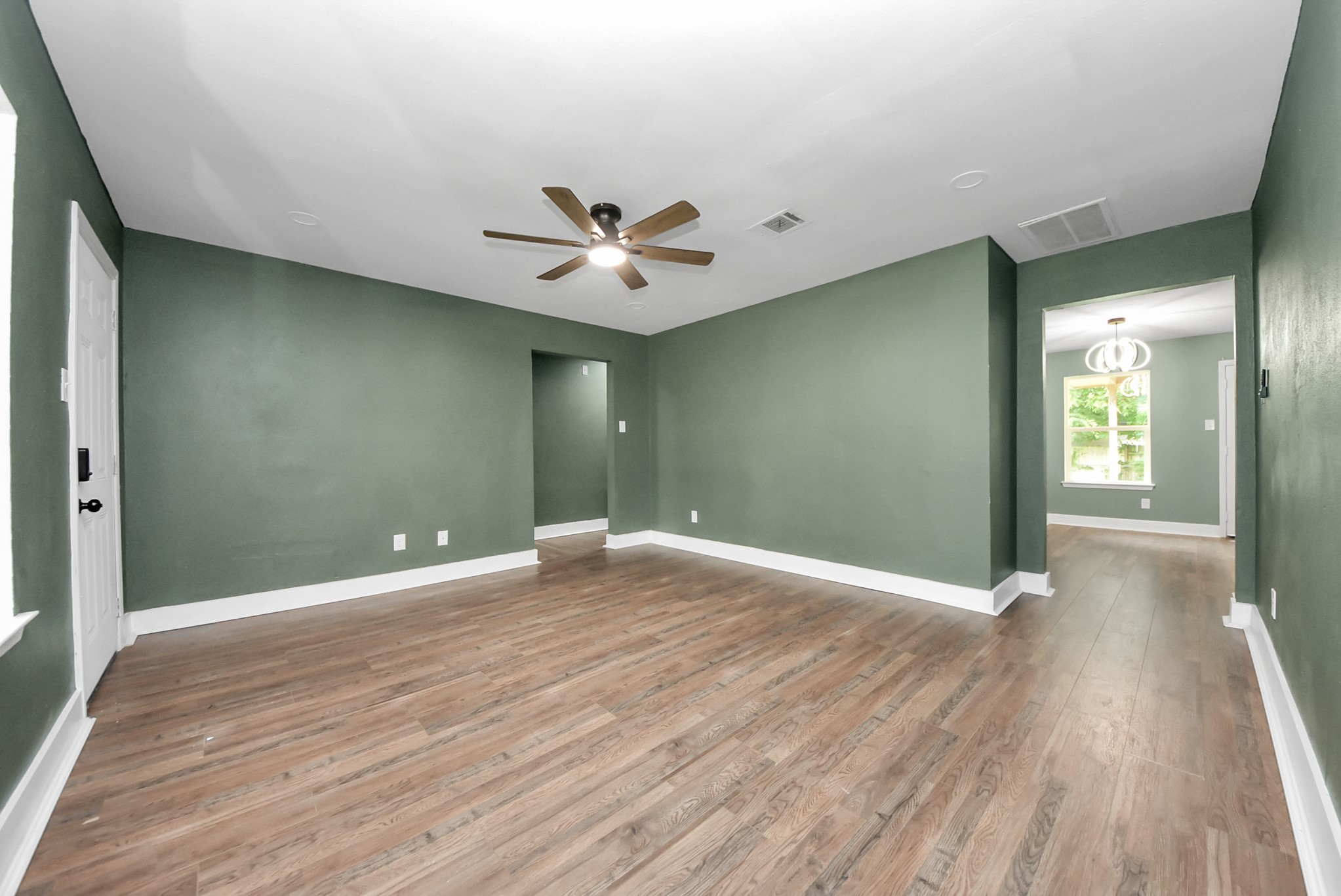 608 Trinity Lane Property Photo 4